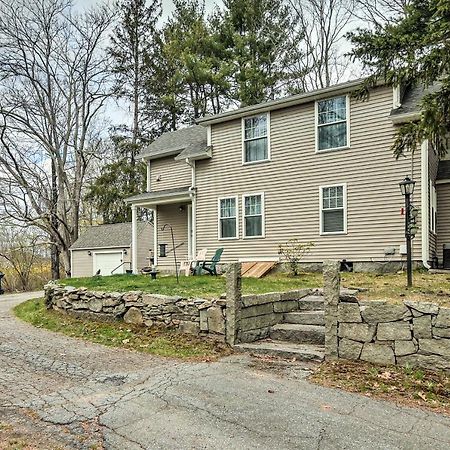 Remodeled Farmhouse In Waterford Near 2 Beaches! エクステリア 写真