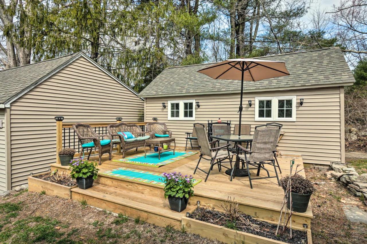 Remodeled Farmhouse In Waterford Near 2 Beaches! エクステリア 写真