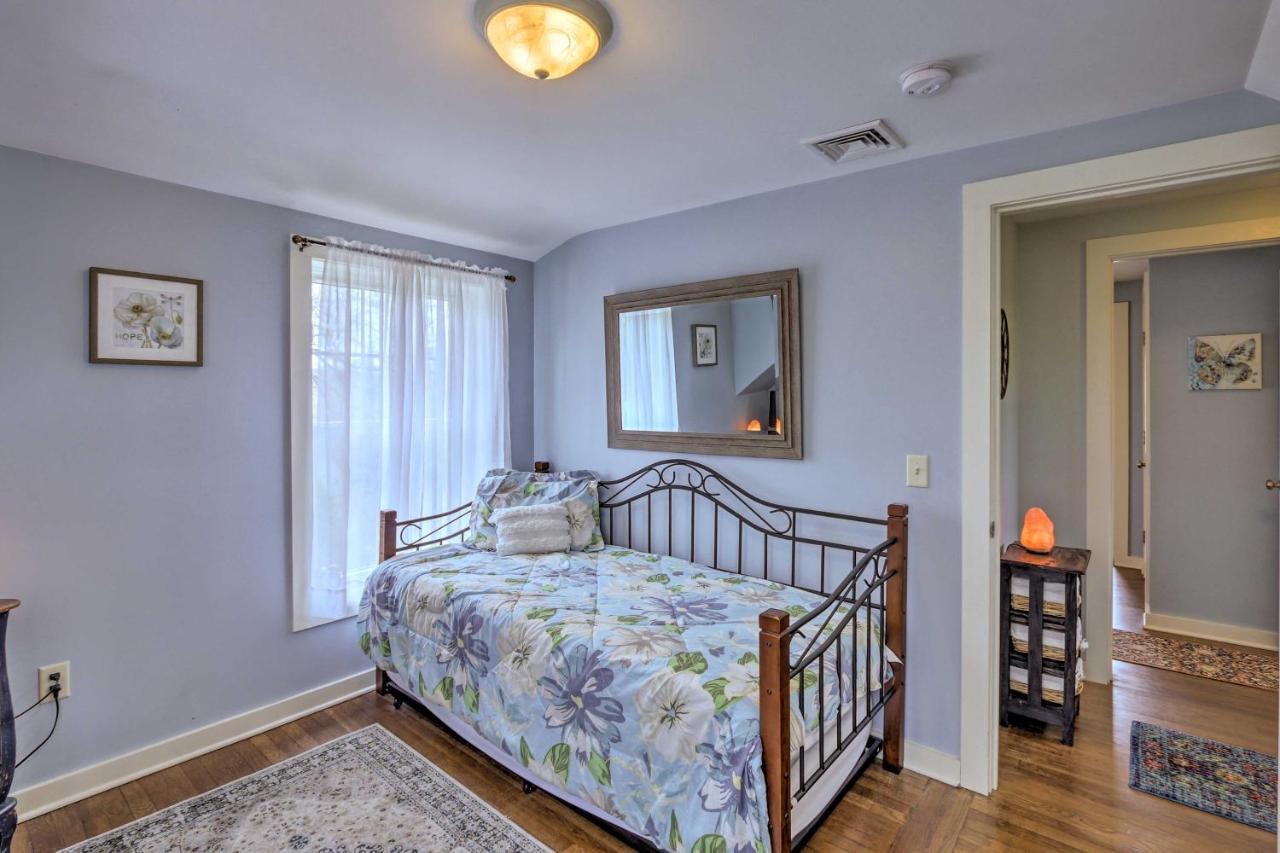 Remodeled Farmhouse In Waterford Near 2 Beaches! エクステリア 写真